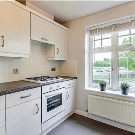 The Wickets - 2 Bedroom Apartment Overlooking Cricket Club Marton-in-Cleveland エクステリア 写真