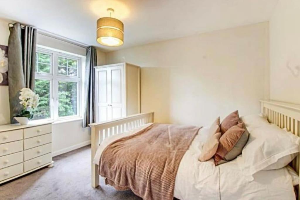 The Wickets - 2 Bedroom Apartment Overlooking Cricket Club Marton-in-Cleveland エクステリア 写真