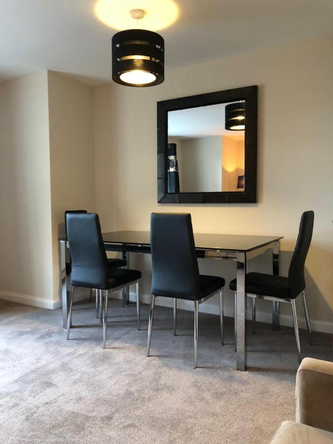 The Wickets - 2 Bedroom Apartment Overlooking Cricket Club Marton-in-Cleveland エクステリア 写真